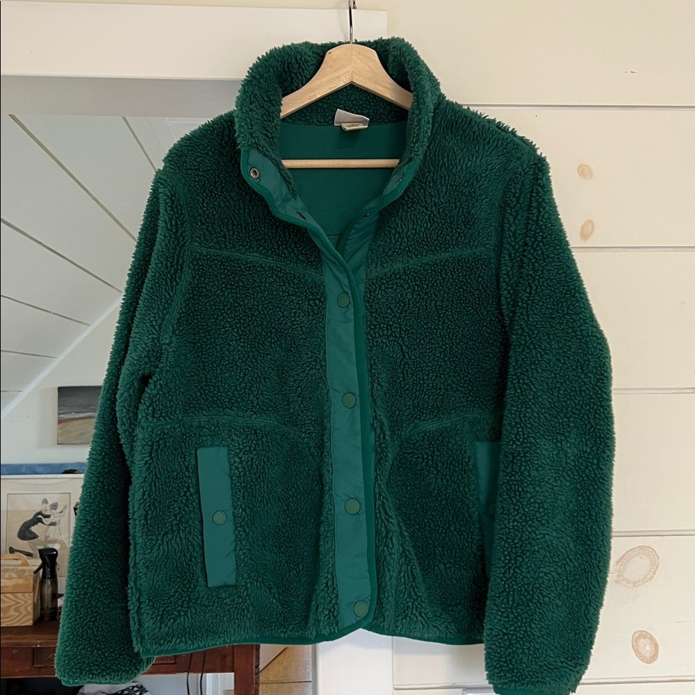 L.L. Bean women’s petit large Sherpa deep pile Fleece Jacket